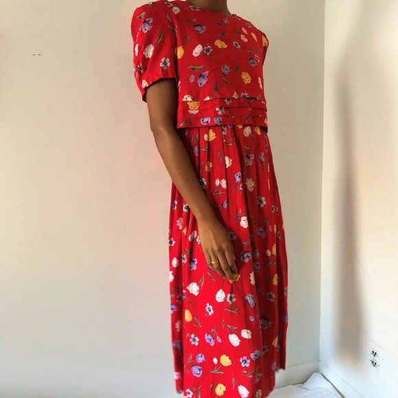 Kathy Lee Collection Dresses & Skirts - VINTAGE Kathy Lee Women's Red Floral Dress M-L